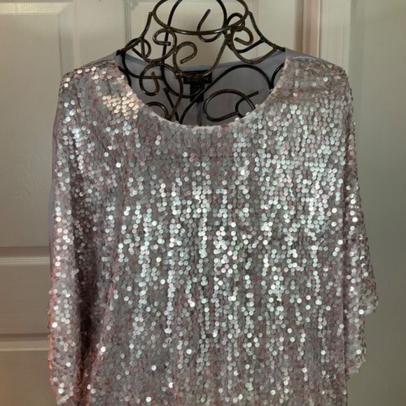 Lane Bryant Silver Sequin Party Holiday Top Plus Size 14/16 - Picture 2 of 8